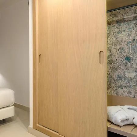 Hotel Fariones 4*