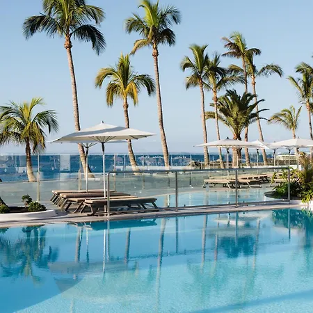 Hotel Fariones 4*