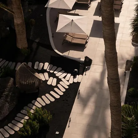Fariones Hotell 4*
