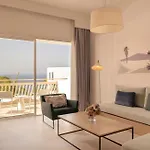 Fariones Hotel 4*